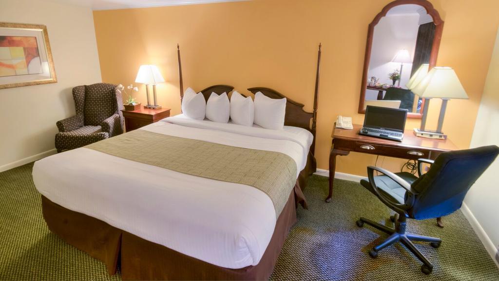 The Inn At Reading Hotel & Conference Center Habitación foto